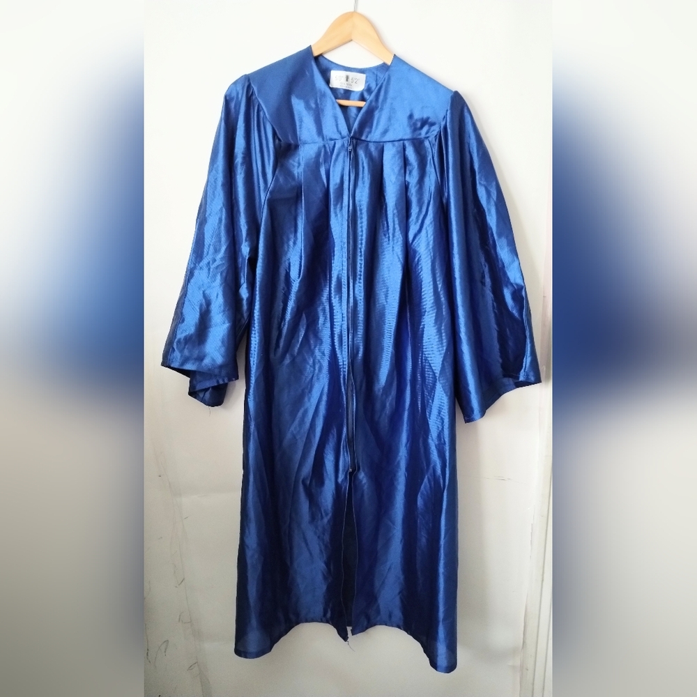 Royal Blue Unisex Graduation Gown Size 5 ft - 5 ft 2 in